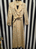 Vintage 40s White Floral Quilted Robe