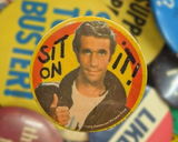 Vintage 1976 Paramount Pictures Fonzie "Sit on it!" Button