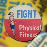 Vintage 1960 Topps Wise Guy Fight Physical Fitness Button