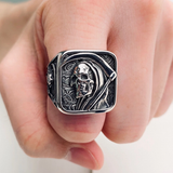 Mio Queena Skull Sickle Death Stainless Steel Ring
