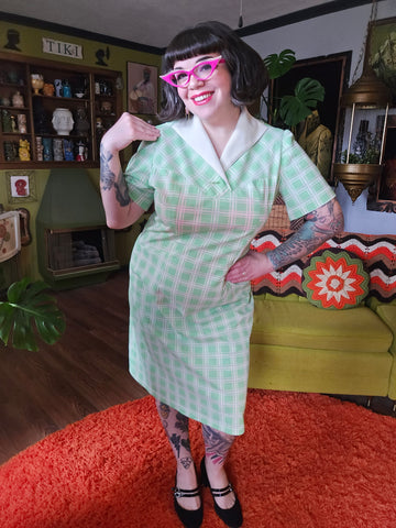 Vintage green plaid dress with white collar