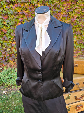 Vintage 40s Black Satin Blazer Jacket
