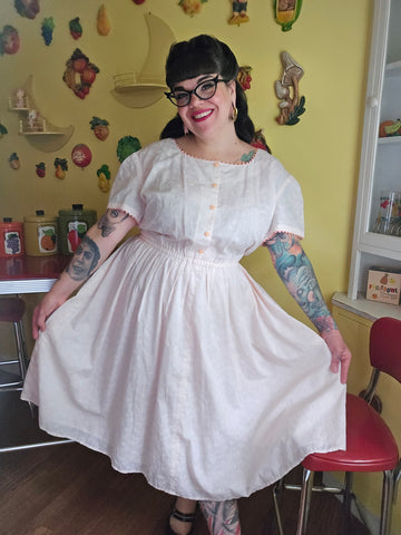 Vintage 70s pink eyelet lace print dress