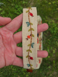Vintage 60s Lucite Handle Floral Embroidered Bag